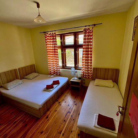 Hostel Mostel Veliko Tarnovo Eksteriør billede