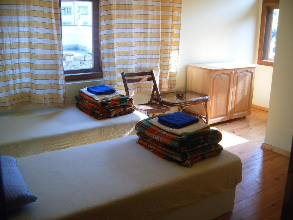 Hostel Mostel Veliko Tarnovo Værelse billede